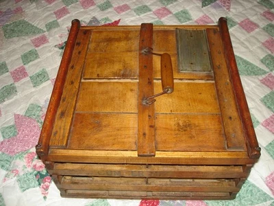 HUMPTY DUMPTY WOODEN EGG CRATE CUMMER MFG. 2 TIER 6 DOZEN EGG HOLDER ALL PARTS - Image 1 of 4
