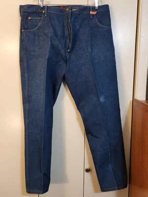 Pantalones de mezclilla WRANGLER 42x32 corte vaquero calce relajado 31MWZPW índigo 42 x 32; 2 pares disponibles Foto 1 de 4
