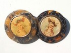 LOT de 2 BEAUX BOUTONS ANCIENS d'poque fin XIXme avec COURTISANE / Dt 3,2cm