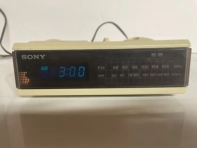 Vintage Sony Dream Machine FM/AM Digital Alarm Clock Radio ICF-C5W Beige 1980’s - Image 1 of 4