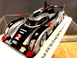 Spark Audi R18 TDI 24H Le Mans 2011 Winner 43LM11 1/43 Rennwagen #2 - Bild 1 von 15