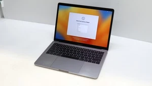 Apple MacBook Pro A1708 13 Core i5 8GB 256GB Gray 2017 - Picture 1 of 9