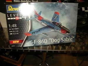 Sable para perros 1:48 Revell 03832 nivel 4 F-86D en embalaje original - Imagen 1 de 1