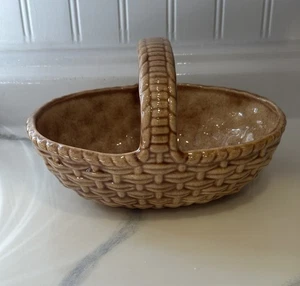 Vintage Glazed Ceramic Brown Basket Woven Pattern Handmade 1983 Farm Country EUC - Picture 1 of 7