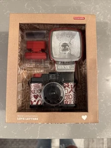 Nuevo En Caja Lomography Diana Mini F + Cámara Flash Lomographic Love Letters LE - Imagen 1 de 8
