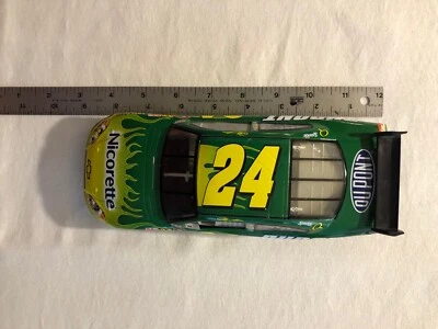 NASCAR Jeff Gordon 2007 Chevy Monte Carlo 1/24 Nicorette Plastic Car - Image 1 of 4