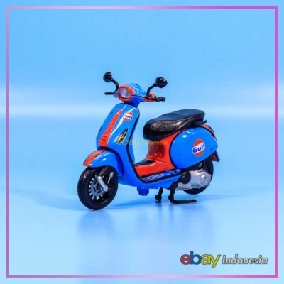 Maisto Custom Vespa Sprint 150 ABS GULF Livery Diecast Scooter Bike 1:18 - Image 1 of 4