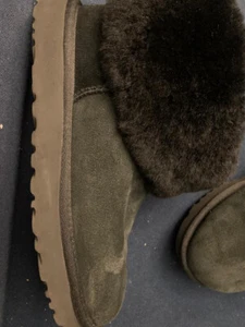 UGG Women's Classic Mini Fluff Genuine Shearling Boot in Charcoal US 9 EU 40 - Picture 1 of 7