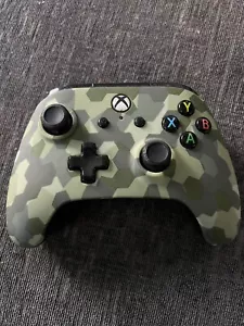 Wireless PowerA Controller USB Green Camo Gamepad Xbox One X Untested - Picture 1 of 15