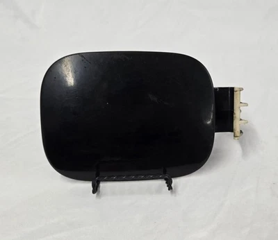 1999-2005 Volkswagen Jetta GLS 1.8L Rear Fuel Tank Gas Filler Door Assy. OEM - Image 1 of 4
