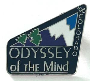 Prendedor de solapa vintage Odyssey of the Mind Colorado Mountain Slope escena - Imagen 1 de 3