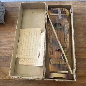 Vintage Marxochime Colony Brand Violin-Uke Original Box Bow Set With Sheet Music - Picture 1 of 11