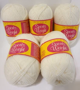 Caron Wintuk Off White Sport Weight 3 ply 100% Acrylic Vtg Yarn 2oz LOT OF 5 - Picture 1 of 11
