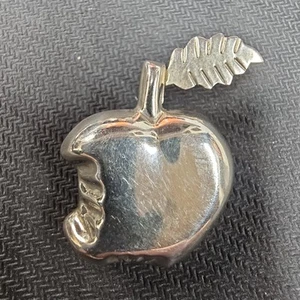 Vintage Taxco 925 Mexico Sterling Silver Teachers Apple Pendant TE-20 8.7g B4 - Picture 1 of 7