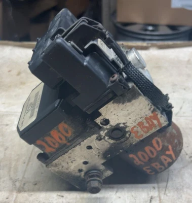 Grand Marquis Town Car Crown Vic 2005 unidad ABS bomba sistema de frenos antibloqueo  Foto 1 de 4