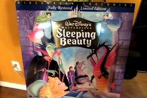 Walt Disney Sleeping Beauty / Widescreen Fully Restored Limited Edition - Picture 1 of 3