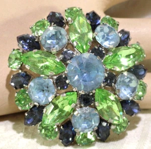 VTG FABULOUS MADE IN AUSTRIA LIME~AQUA~SAPPHIRE RHINESTONE DOMED BROOCH PIN - Picture 1 of 4