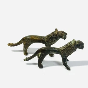 Antique Bronze mini pair Lions Cats Roman? Benin? Figures - Picture 1 of 9