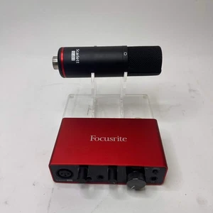 Focusrite Scarlett Solo 3rd Gen USB Audio Interface MOSC0024 With Studio Mic - Picture 1 of 13