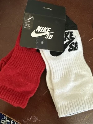 Niños pequeños Nike SB Calcetines Atléticos Corte Bajo 2 Pares Zapato 3Y-5Y Rojo y Blanco Foto 1 de 2