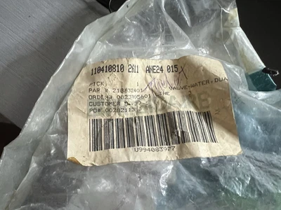 Original Frigidaire 218832401 Dual Water Valve New Old Stock - image 1 of 4