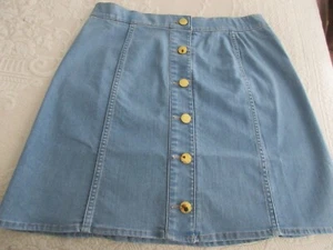 NWOT C Wonder Button-Front Denim Skirt -- Size 6 - Picture 1 of 4