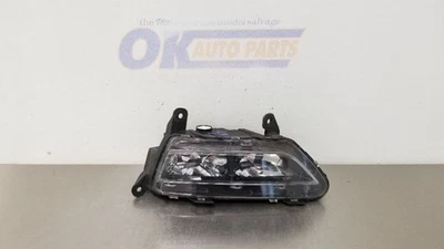 17 PORSCHE MACAN GTS 95B DISEÑO DEPORTIVO FARO ANTINIEBLA CONDUCTOR IZQUIERDO 95B941699C Foto 1 de 4