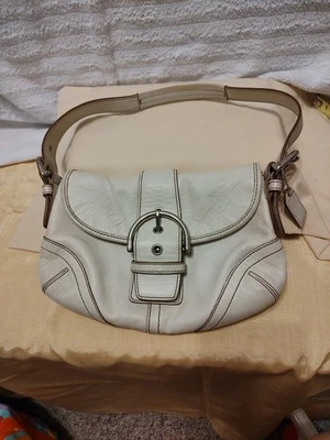 VTG Coach Off White Soho Buckle Flap Shoulder, Detachable Shoulder Strap - Image 1 of 4