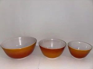 Vintage Pyrex Flame Glo Orange #401- # - #402 Mixing Bowls Set of 3 Ovenware - Picture 1 of 6