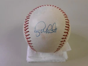 Roy White signed Baseball Autogramm auf Old Spalding Official Ball - Bild 1 von 7