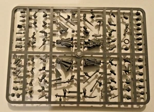 FROSTGRAVE Wizards 2 miniature sprue - Foto 1 di 2