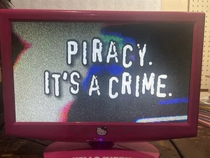 Hello Kitty Pink 19" LCD TV/Monitor - Intertek KT2219 Pink No Remote - Picture 1 of 10