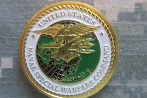 Challenge Coin -US Naval Special Warfare Command Navy Seals - Picture 1 of 2