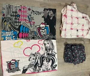 Lotto biancheria da letto Monster High 2 lenzuola materasso matrimoniale e 2 federe - Foto 1 di 9