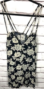 Brandy Melville Damen Größe One Size schwarz/weiß geblümtes Kleid ärmellos kurz - Bild 1 von 4