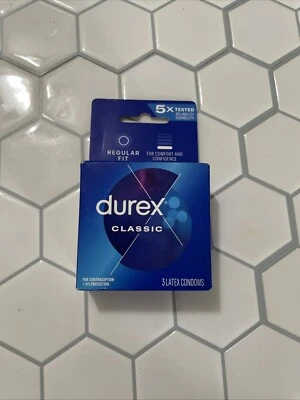 Durex, Classic Condoms, Latex, Lubricate, 3 latex, 10/2026 - Image 1 of 2