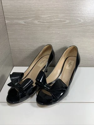 Valentino Garavani Black Patent Leather Peep Toe Bow High Heel Pumps Size 39.5 - Image 1 of 4