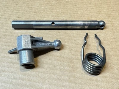 2006 Ford Mustang Tremec T5 Shifter Shift Rail And Related Parts Lot OEM - Imagem 1 de 4