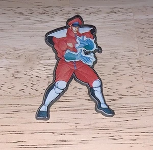 M Bison Street Fighter 2 Vintage Pin Badge Brooch Capcom - Picture 1 of 2
