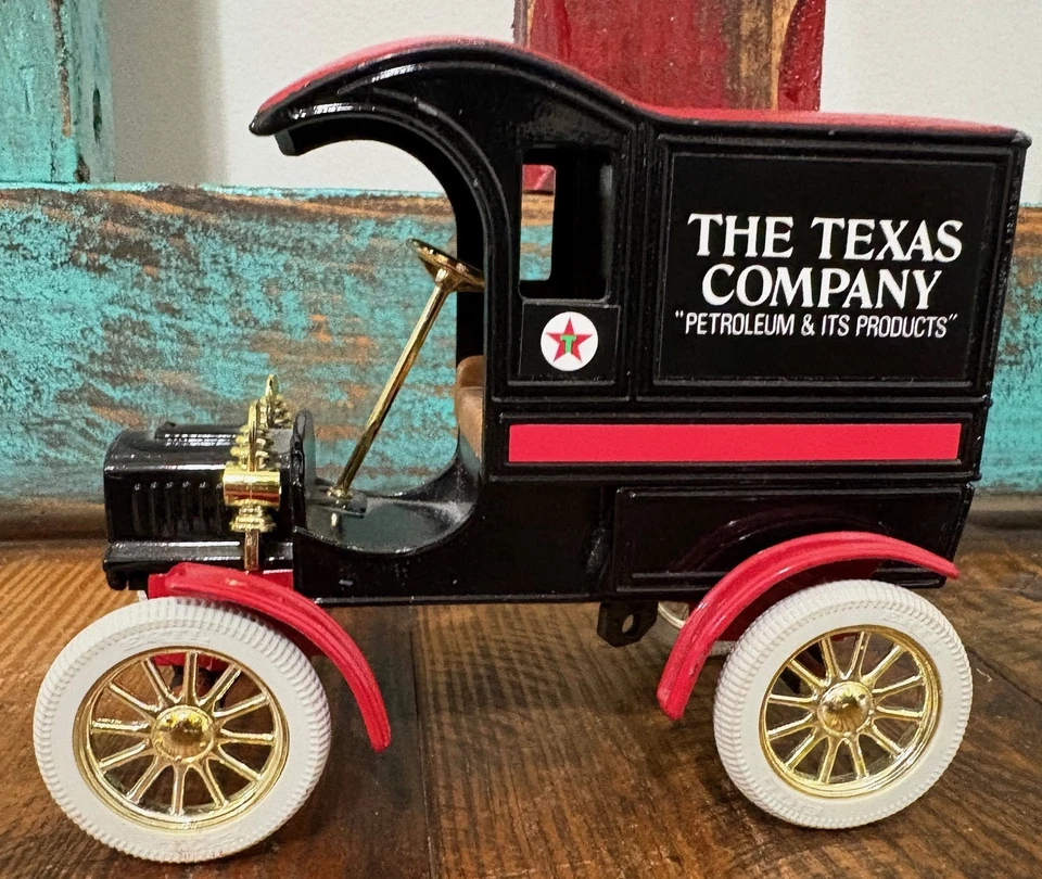 ERTL Collectibles Banks The Texas Co. 1905 Ford 1st Delivery Truck LLAVE Texaco Foto 1 de 4