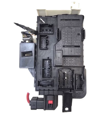 Ford Mustang 2010-2014 Fuse Box Relay Control Junction BR3T-15604-CA OEM - Image 1 of 4