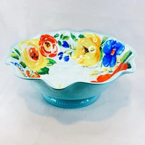 Pioneer Woman Delaney Floral Tazón para Servir Borde Festoneado Pedestal de Melamina Azul - Imagen 1 de 7