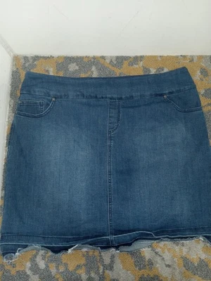 Falda corta de mezclilla S.C & C.C talla XL, azul, dobladillo crudo VER descripción 36x16  Foto 1 de 4