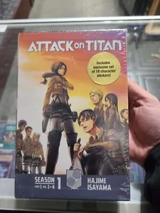 Attack on Titan cofanetto manga stagione 1 parte 1 vol 1-4 / graphic novel nuovissima - Foto 1 di 1