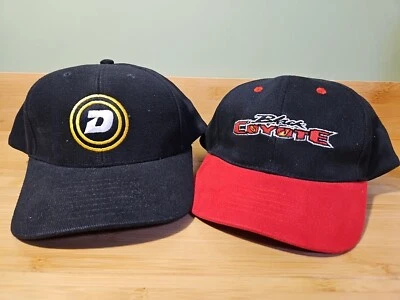 DeMarini Gorra Deportiva Sombrero Negro Rojo Dorado Snap Back 100% Algodón Conjunto De 2 Nuevo Con Etiquetas Foto 1 de 4