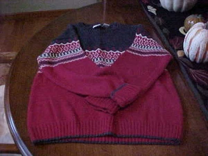 FIELD GEAR HOLIDAY SWEATER GRAY & RED WHITE AND GREEN NORDIC MED (12-14) - Picture 1 of 6