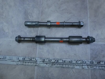 1982 年本田 CM450A 洪达马 H535-3) 前后轮轴螺栓套件 — 第 1/4 张图片