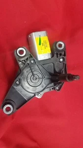 2015 Dodge Caravan Rear Wiper Motor 05113411ac - Picture 1 of 3