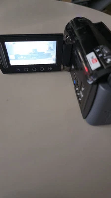 Jvc Gz-HD320BEK Full HDCamcorder HDD 120GB/Sd YOUTUBE  - Image 1 of 4