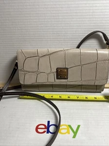 Dooney and BOURKE CROC EMBOSSED - bone - Picture 1 of 9